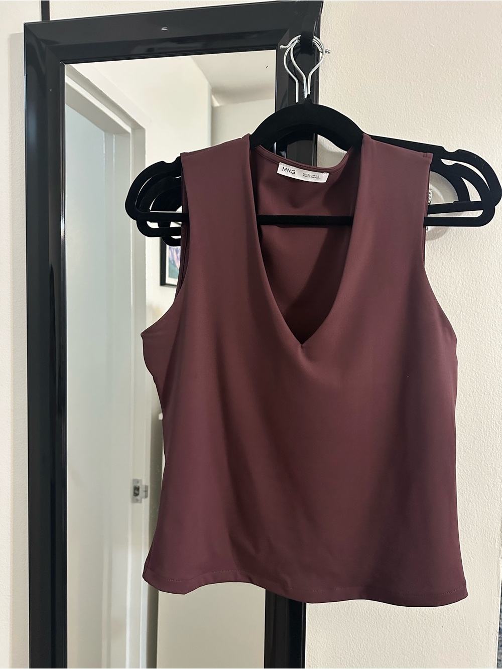 Mango V-Neck Sleeveless Camisole in Plum size L